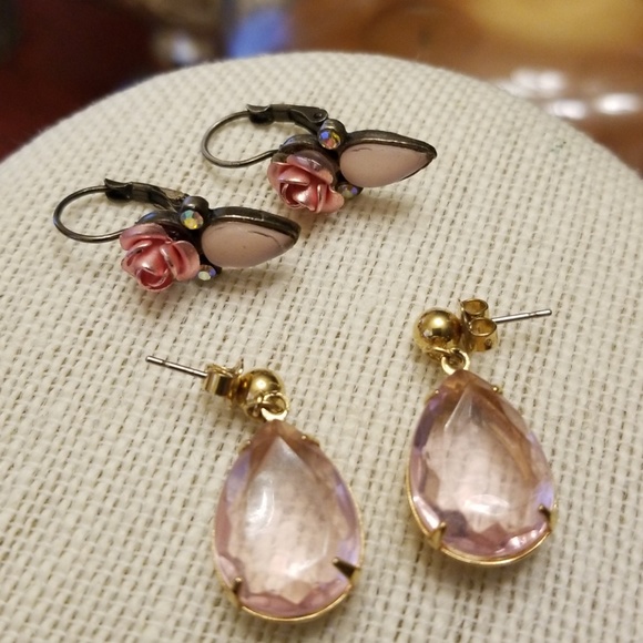 Jewelry - 2 Pair Pink Earrings